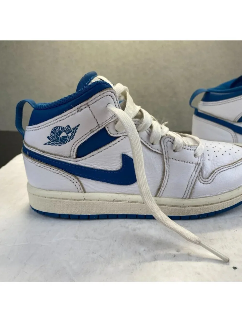 Air Jordan 1 Mid SE Industrial Blue GS FN7493-141 White / Sail/Blue Size 1Y